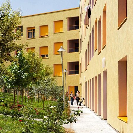 Comfy Studio At 'Mangalem21 Complex' Parking-Wifi-Ac-View Tirana Exterior foto
